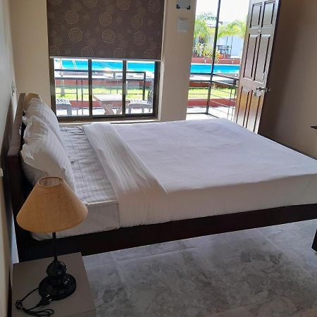Bed and Breakfast De Rush Farm Maem Zimmer foto